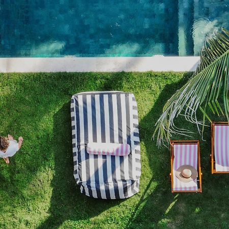 Loop Villas Kuta  ภายนอก รูปภาพ
